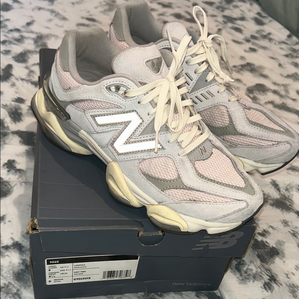New Balance Women's Light Pink and Gray Sneakers